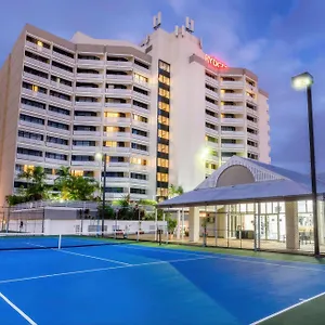 Rydges Esplanade Отель