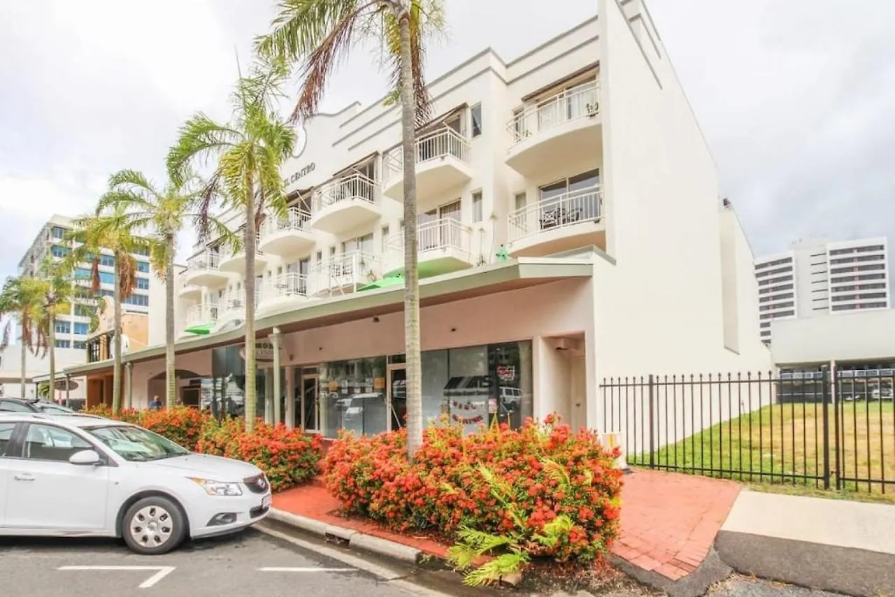 Inner City One Bedroom Apartment 27 Cairns